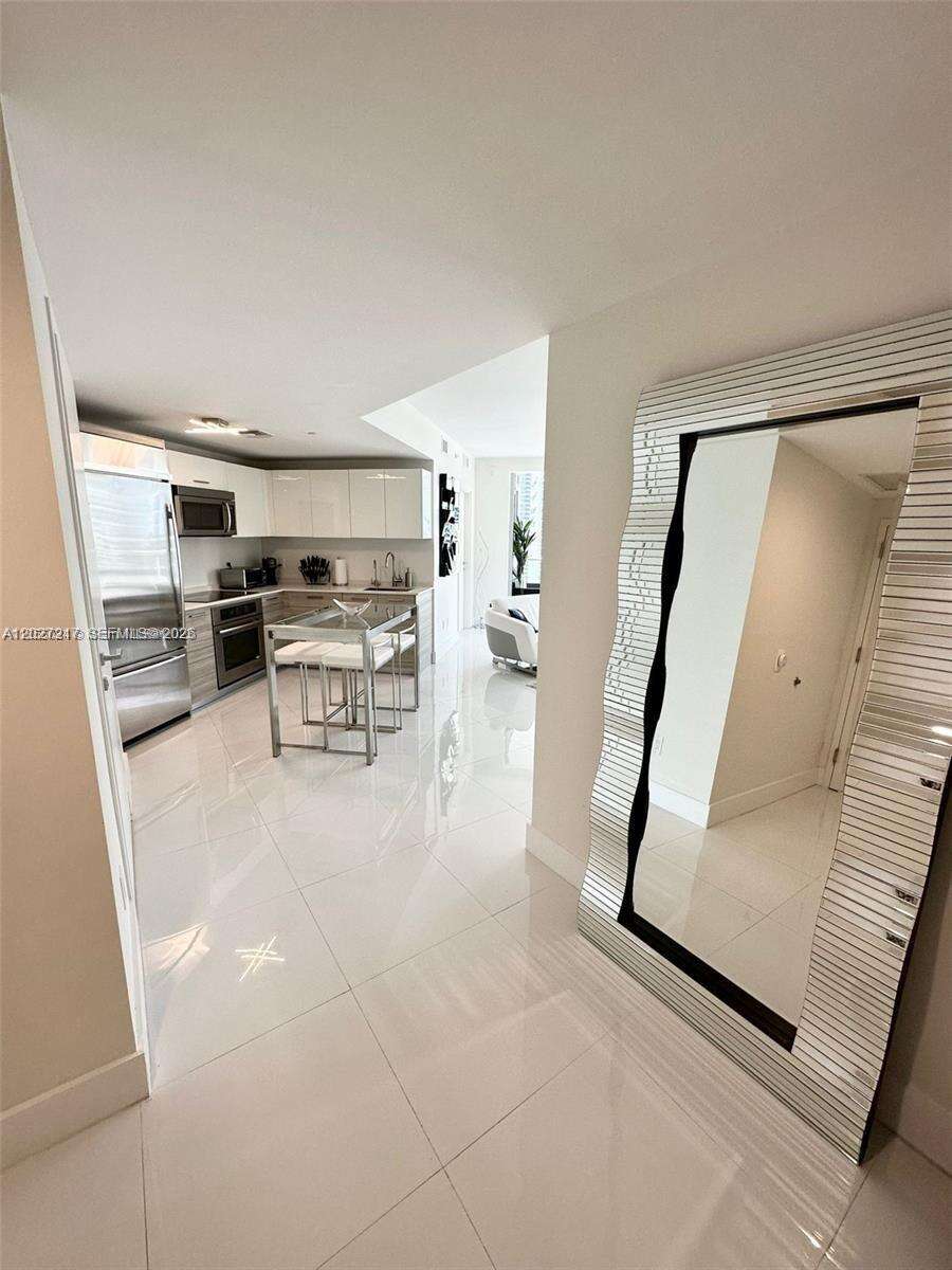 Brickell House at 1300 Brickell Bay Dr, Miami, FL 33131 - For Rent photo 14