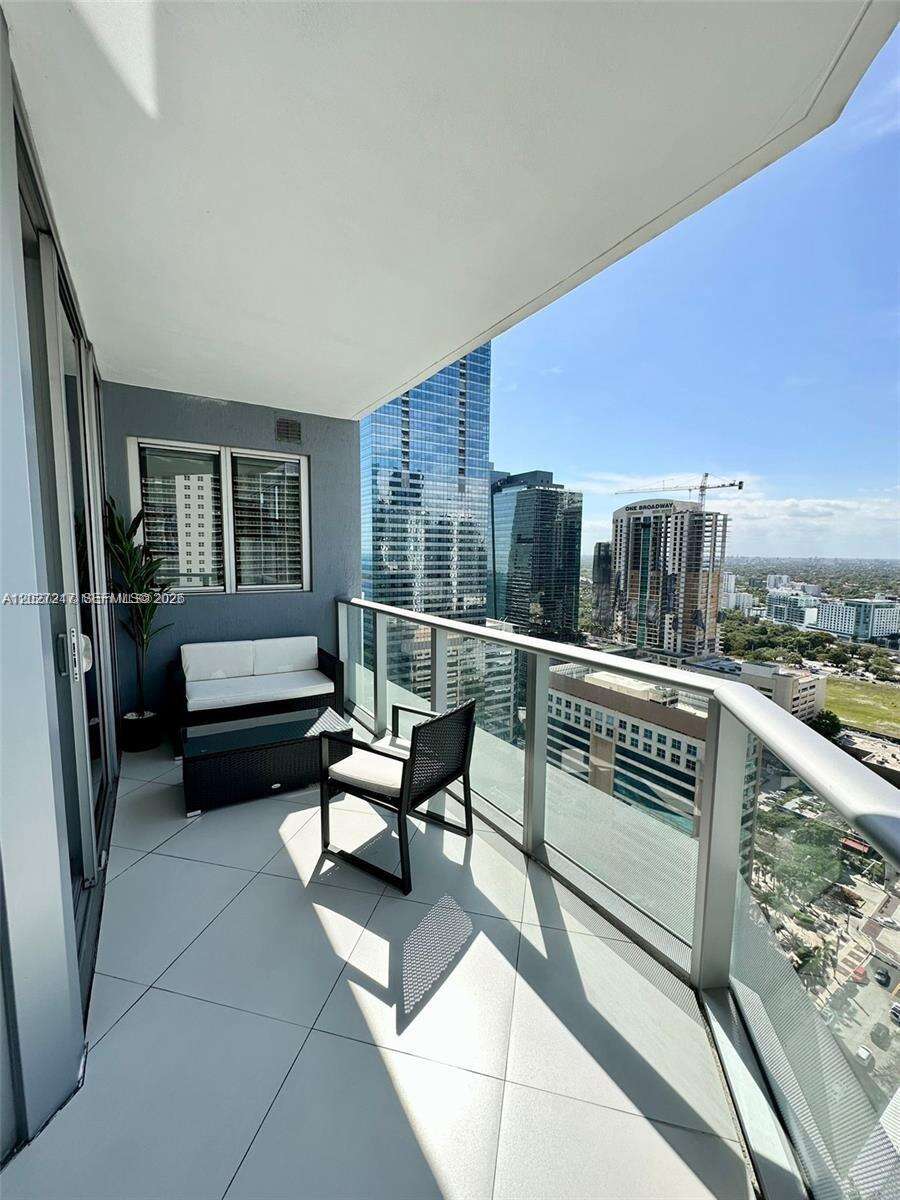 Brickell House at 1300 Brickell Bay Dr, Miami, FL 33131 - For Rent photo 15