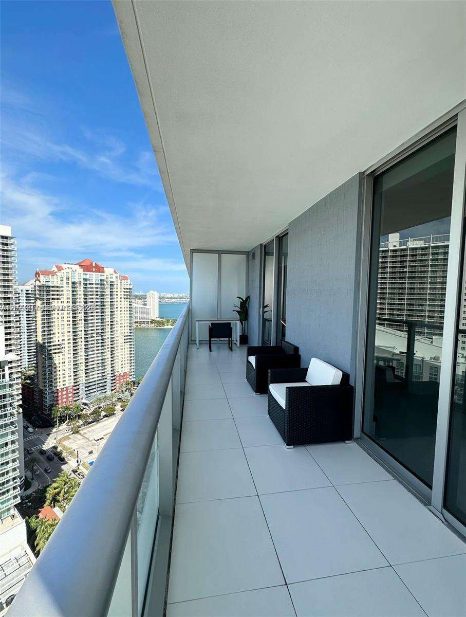Brickell House at 1300 Brickell Bay Dr, Miami, FL 33131 - For Rent photo 16