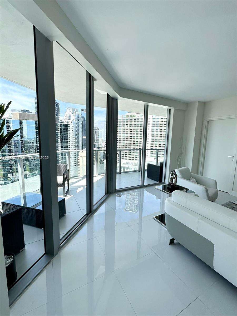 Brickell House at 1300 Brickell Bay Dr, Miami, FL 33131 - For Rent photo 6