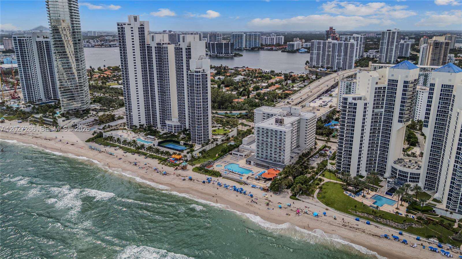 Aventura Beach Club at 19201 Collins Ave, Sunny Isles Beach, FL 33160 - For Rent photo 48