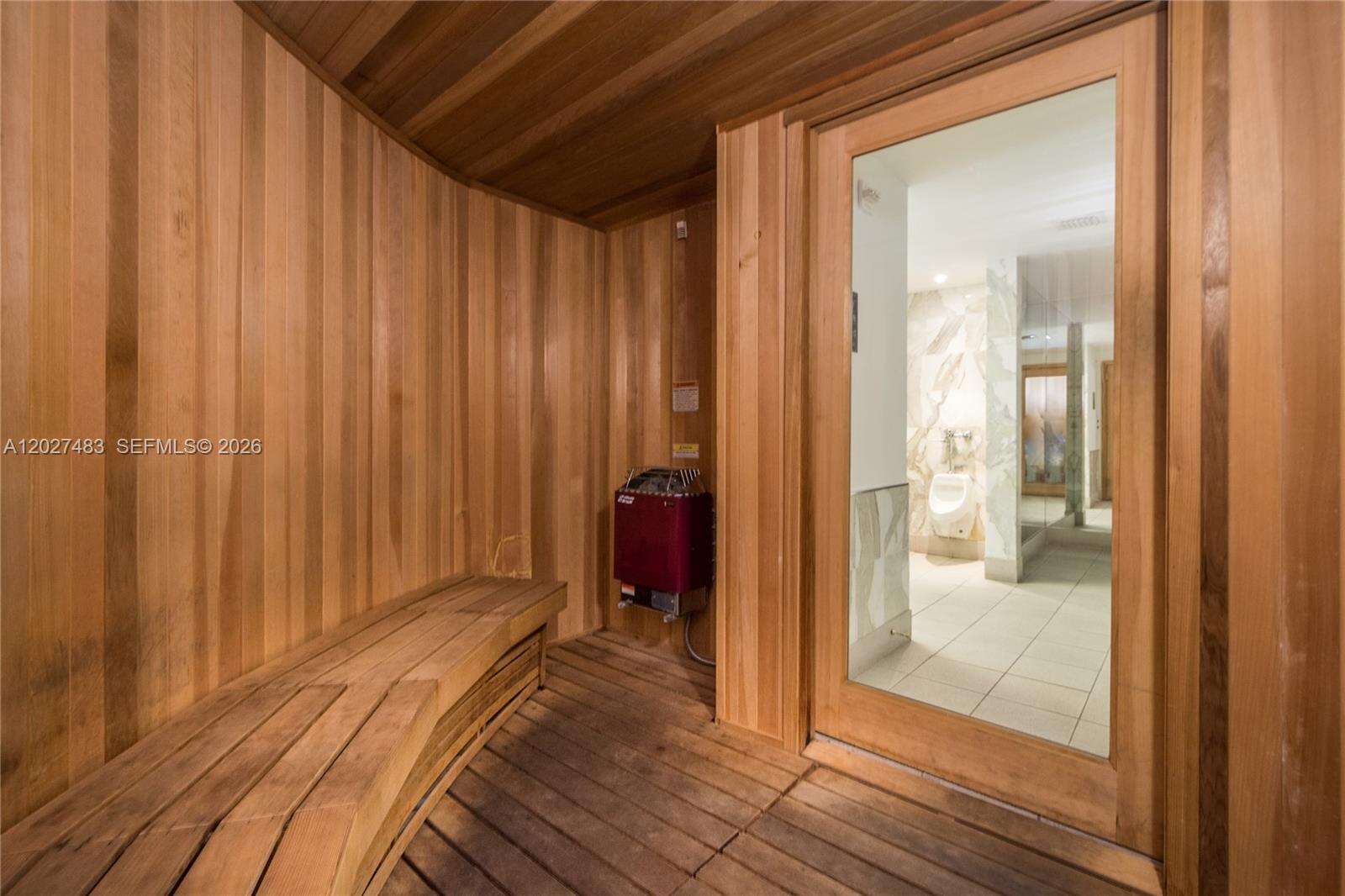 Cosmopolitan at 110 Washington Ave, Miami Beach, FL 33139 - For Rent photo 14