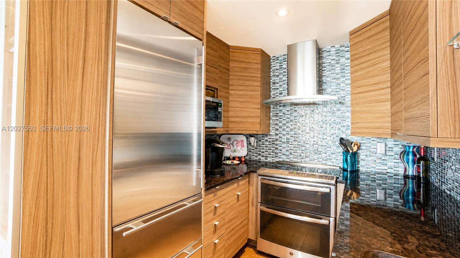 Decoplage at 100 Lincoln Rd, Miami Beach, FL 33139 - For Rent photo 9