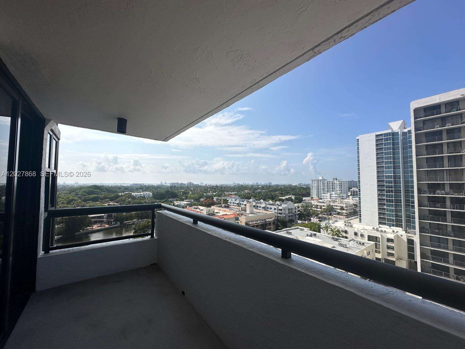 Club Atlantis at 2555 Collins Ave, Miami Beach, FL 33140 - For Rent photo 2