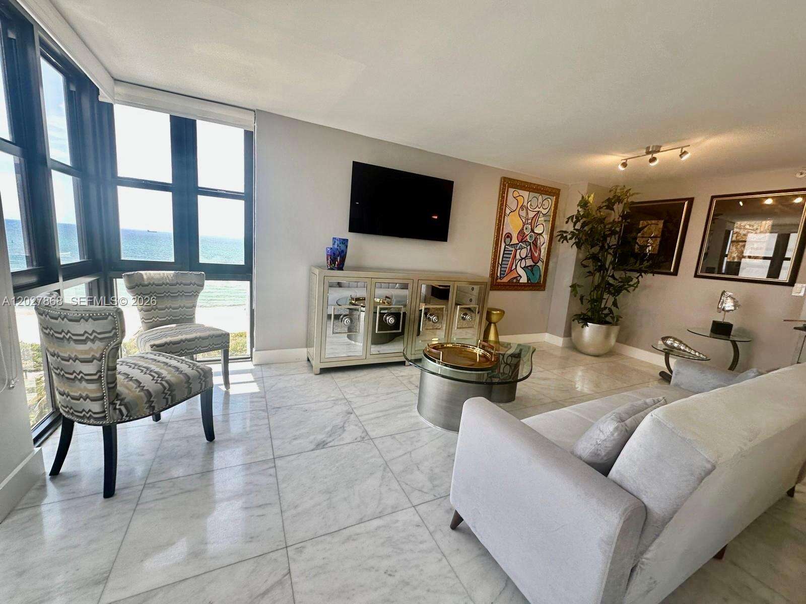 Club Atlantis at 2555 Collins Ave, Miami Beach, FL 33140 - For Rent photo 4