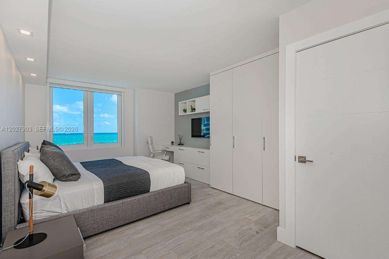 Roney Palace at 2301 Collins Ave, Miami Beach, FL 33139 - For Rent photo 17