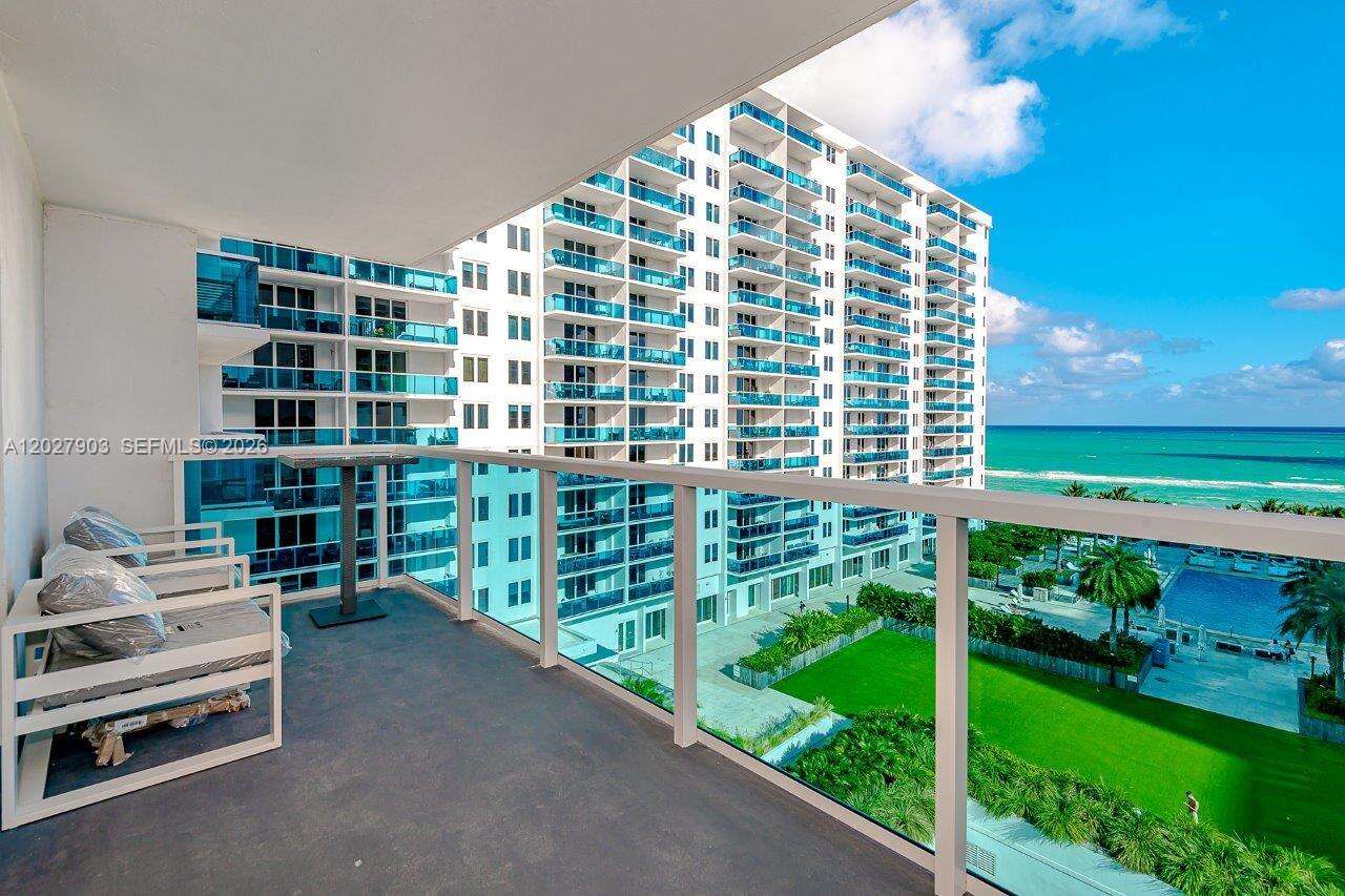 Roney Palace at 2301 Collins Ave, Miami Beach, FL 33139 - For Rent photo 10
