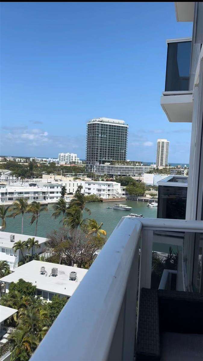 King Cole at 900 Bay Dr, Miami Beach, FL 33141 - For Rent photo 2