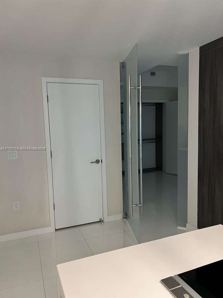 Paramount Miami Worldcenter at 851 1 Ave, Miami, FL 33132 - For Rent photo 13