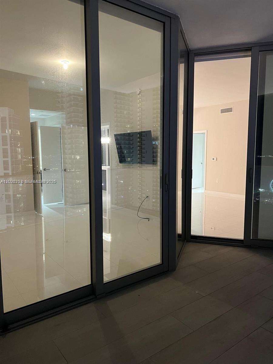 Paramount Miami Worldcenter at 851 1 Ave, Miami, FL 33132 - For Rent photo 23