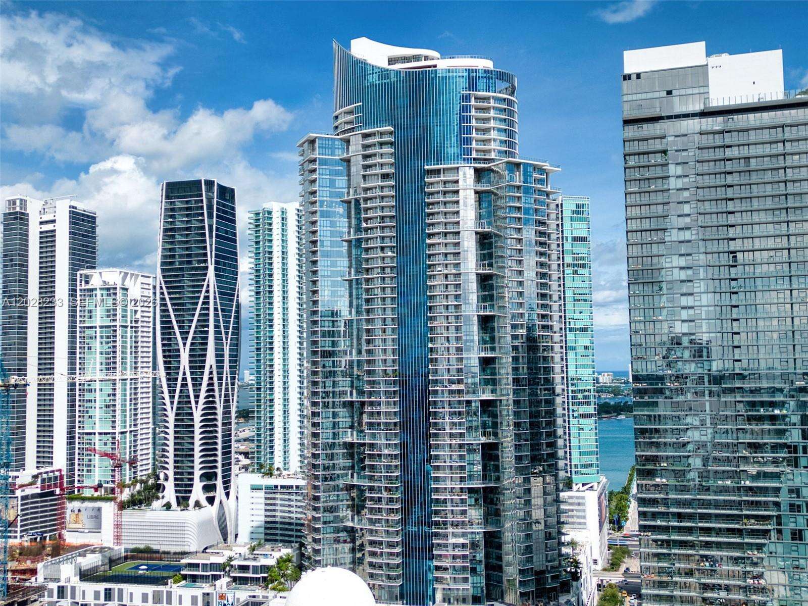 Paramount Miami Worldcenter at 851 1 Ave, Miami, FL 33132 - For Rent photo 5