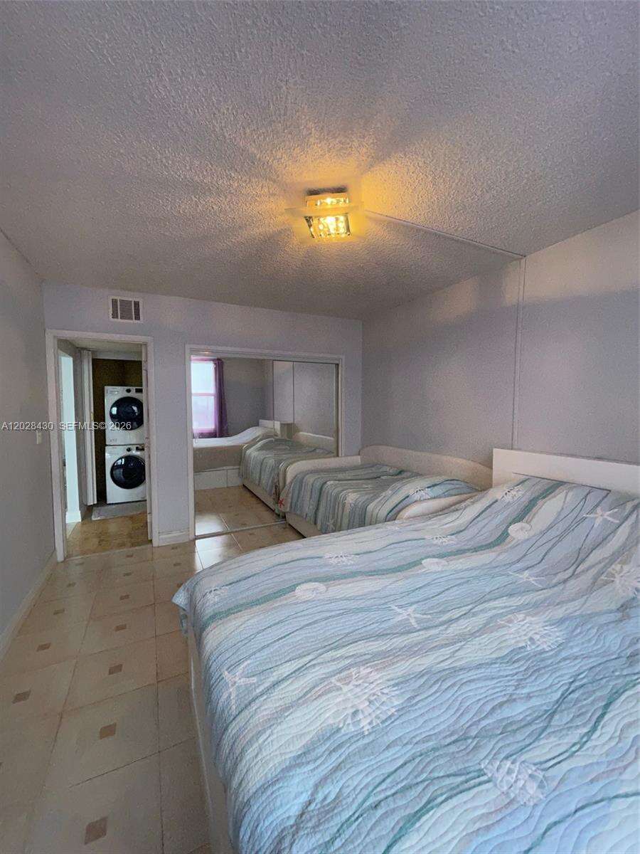 Sea Air Towers at 3725 Ocean Dr, Hollywood, FL 33019 - For Rent photo 18