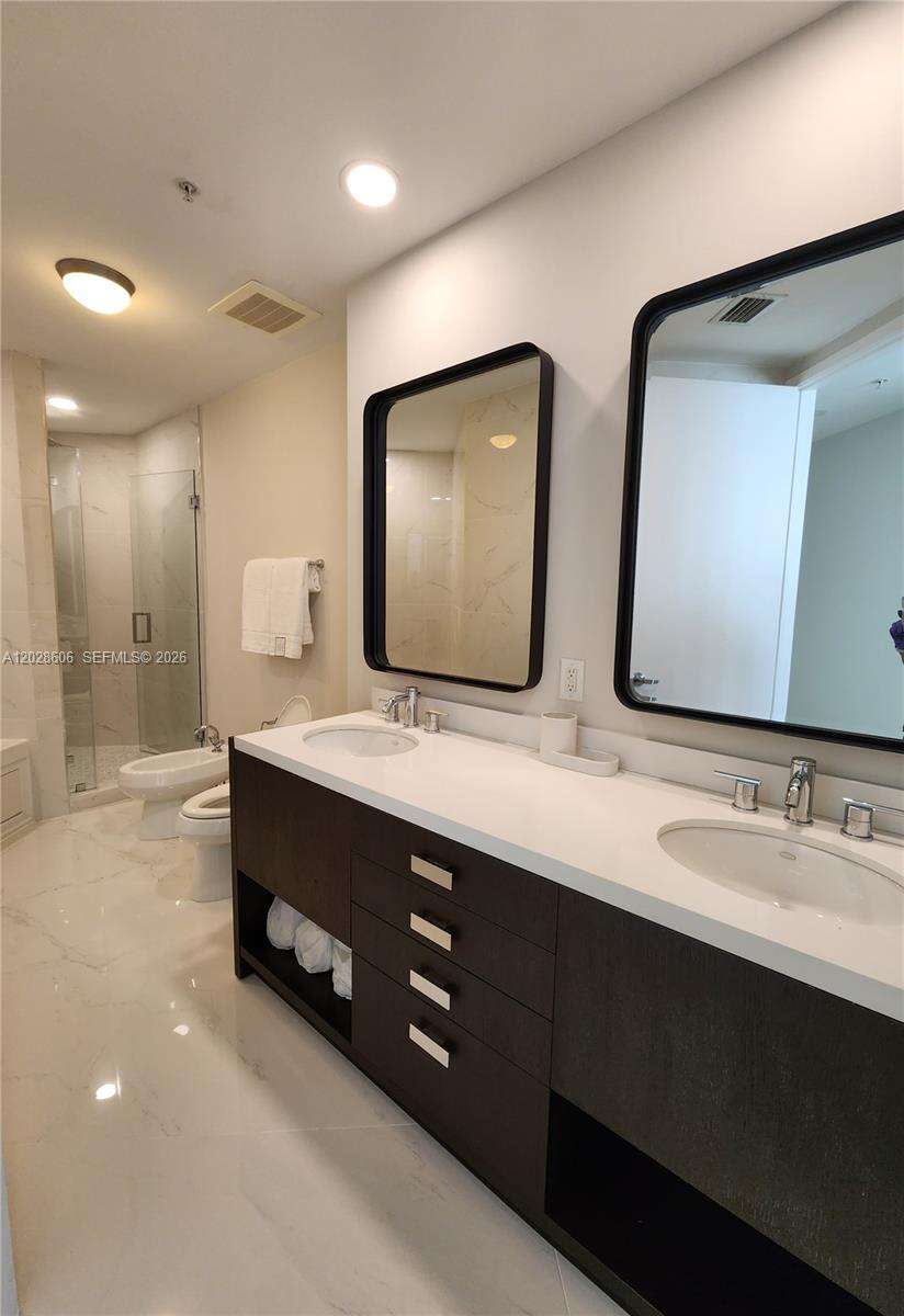 Trump Royale at 18201 Collins Ave, Sunny Isles Beach, FL 33160 - For Rent photo 14