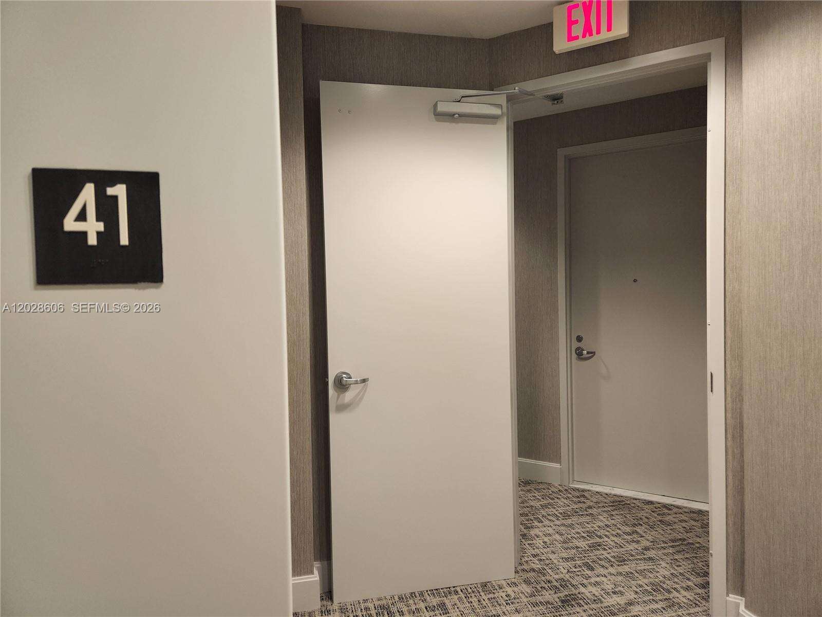 Trump Royale at 18201 Collins Ave, Sunny Isles Beach, FL 33160 - For Rent photo 21
