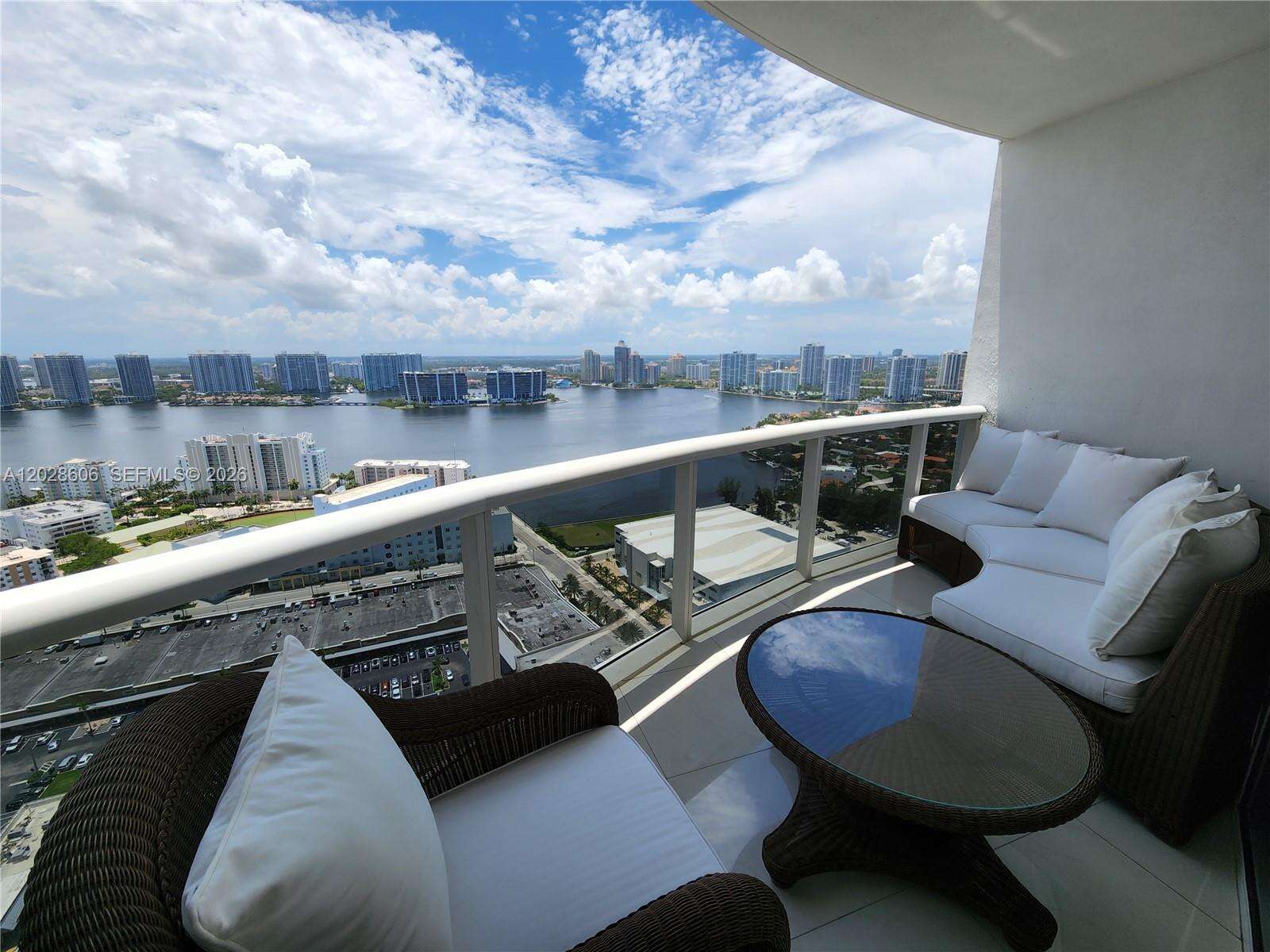 Trump Royale at 18201 Collins Ave, Sunny Isles Beach, FL 33160 - For Rent photo 4