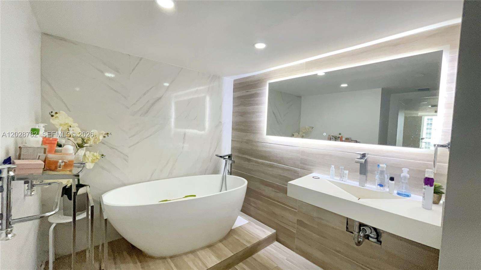 The Grand at 1717 Bayshore Dr, Miami, FL 33132 - For Rent photo 6