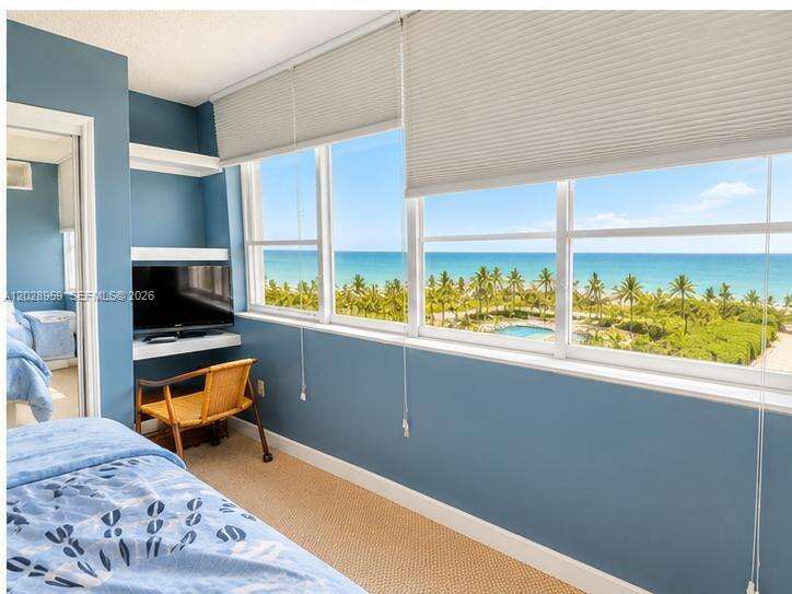 The Carriage Club North at 5005 Collins Ave, Miami Beach, FL 33140 - For Rent photo 12