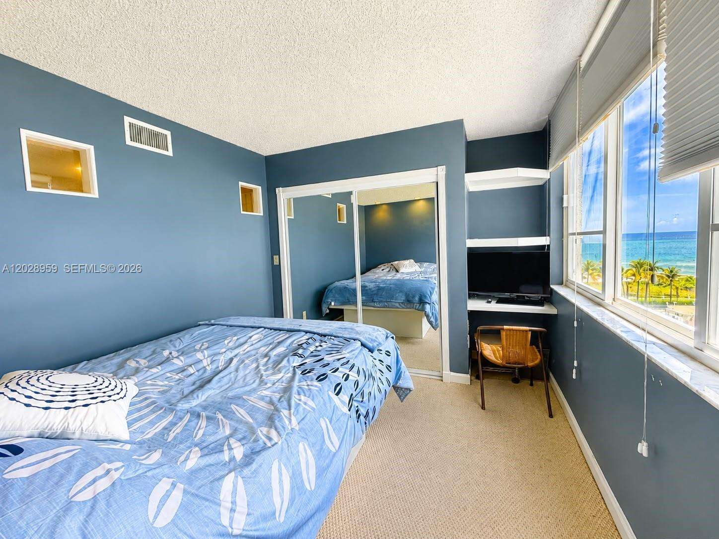 The Carriage Club North at 5005 Collins Ave, Miami Beach, FL 33140 - For Rent photo 14
