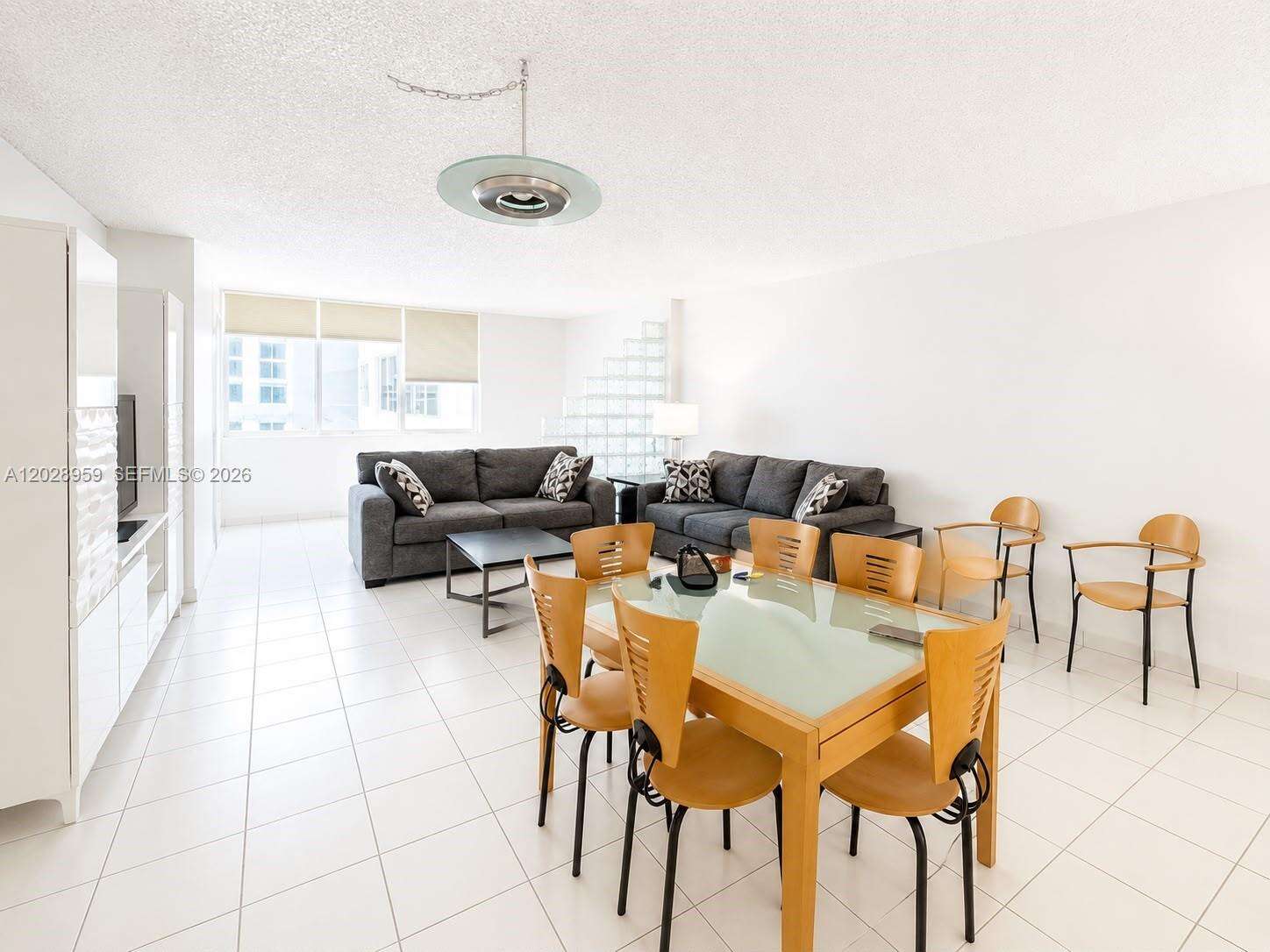 The Carriage Club North at 5005 Collins Ave, Miami Beach, FL 33140 - For Rent photo 6