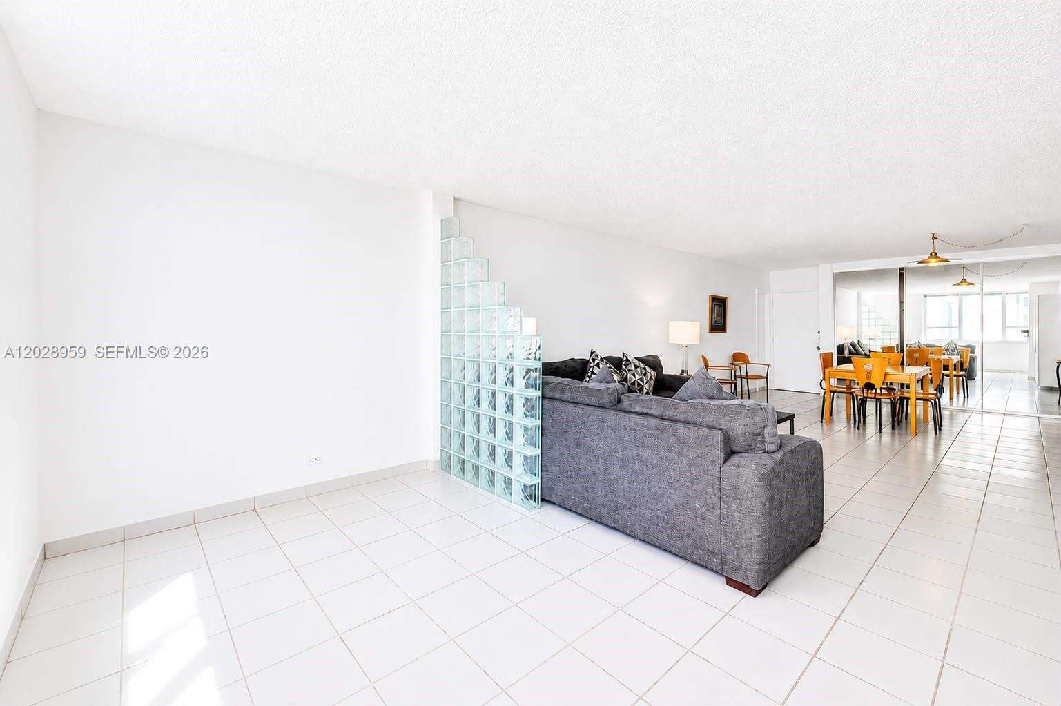 The Carriage Club North at 5005 Collins Ave, Miami Beach, FL 33140 - For Rent photo 9