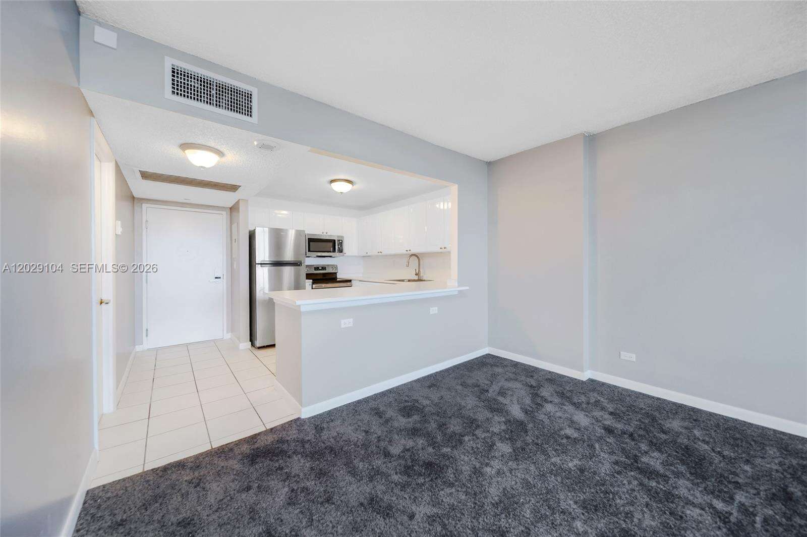 Roney Palace at 2301 Collins Ave, Miami Beach, FL 33139 - For Rent photo 16