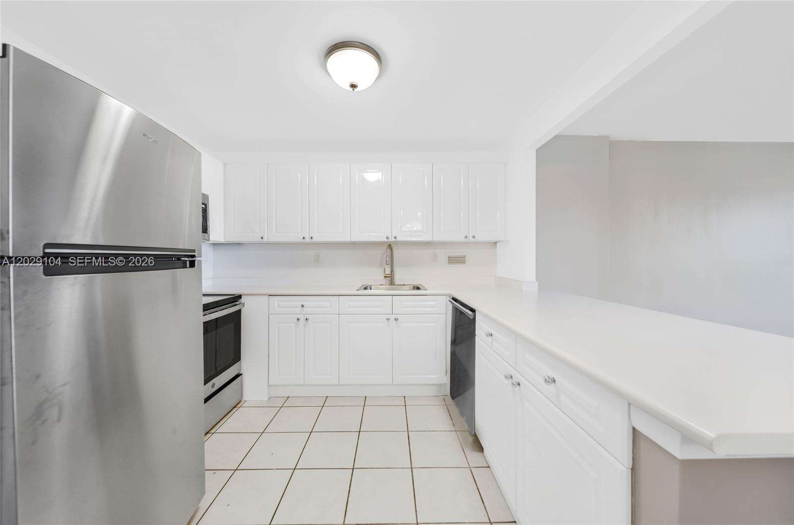 Roney Palace at 2301 Collins Ave, Miami Beach, FL 33139 - For Rent photo 19