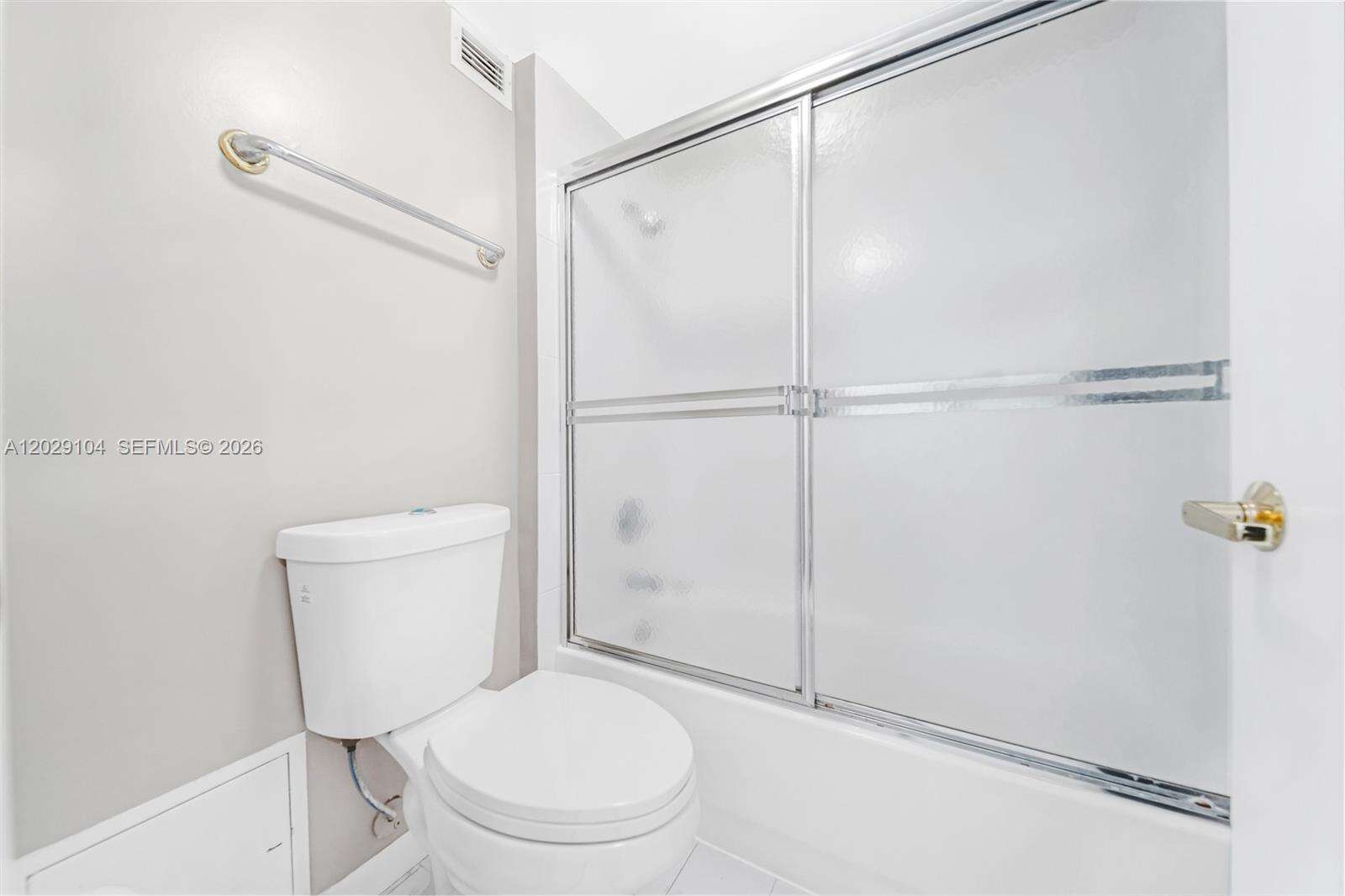 Roney Palace at 2301 Collins Ave, Miami Beach, FL 33139 - For Rent photo 21