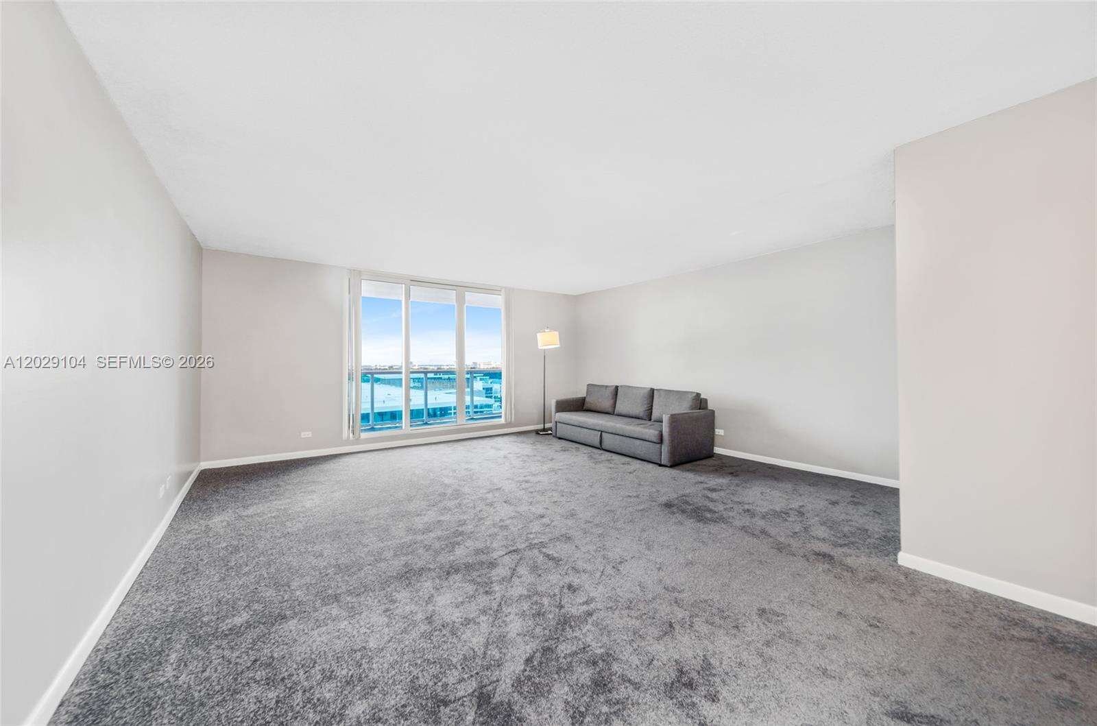 Roney Palace at 2301 Collins Ave, Miami Beach, FL 33139 - For Rent photo 9