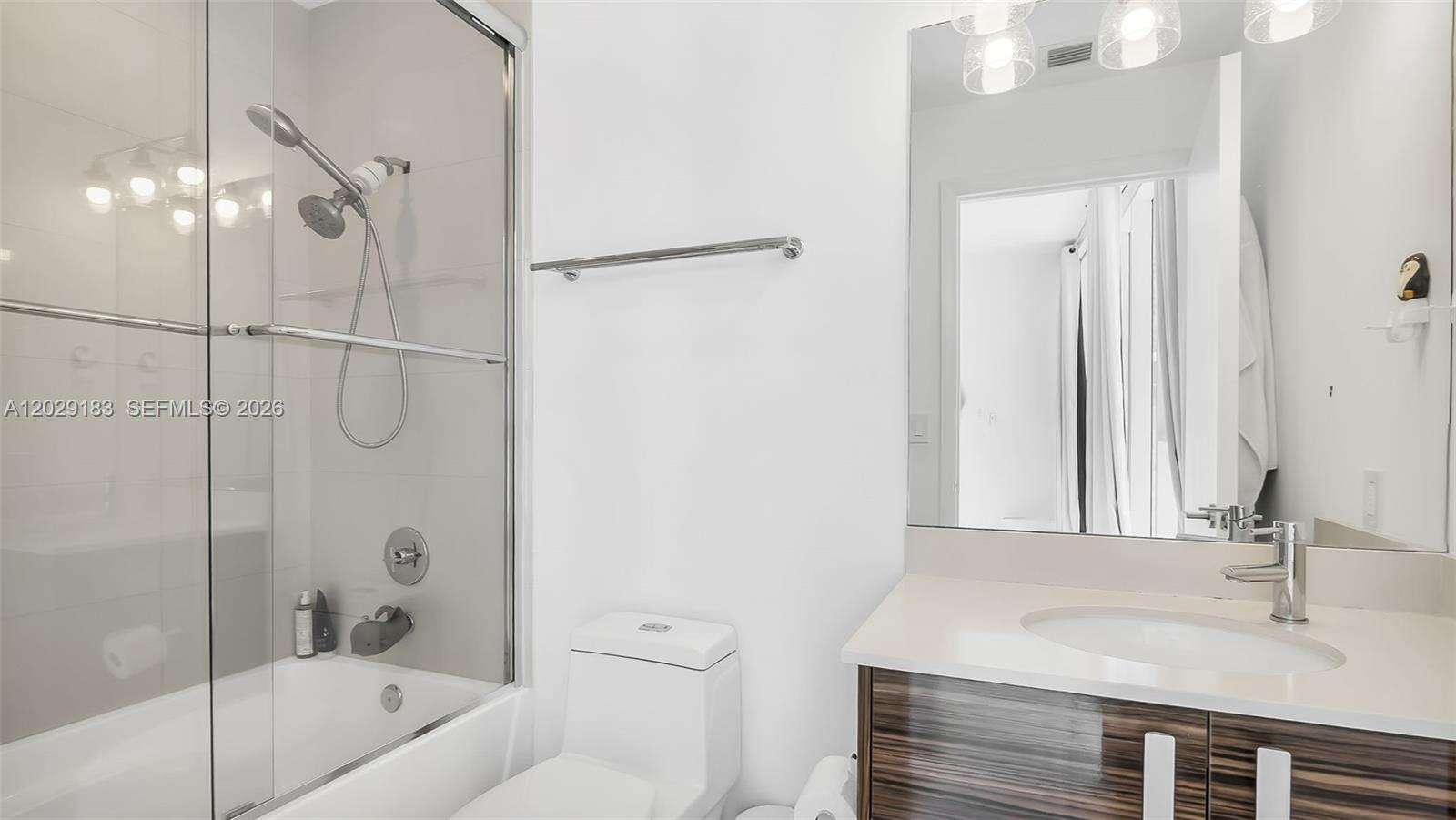 Paramount Bay at 2020 Bayshore Dr, Miami, FL 33137 - For Rent photo 33