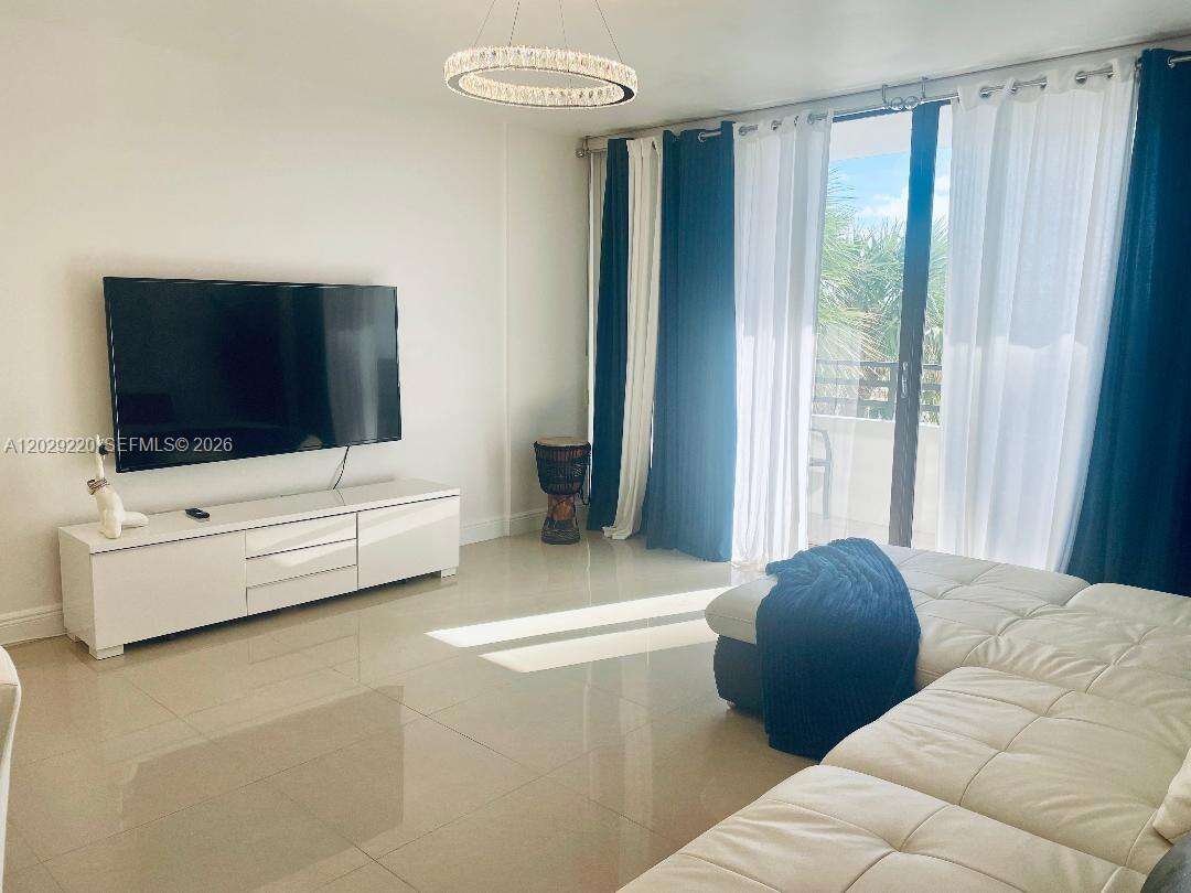 Alexander Towers at 3505 Ocean Dr, Hollywood, FL 33019 - For Rent photo 11
