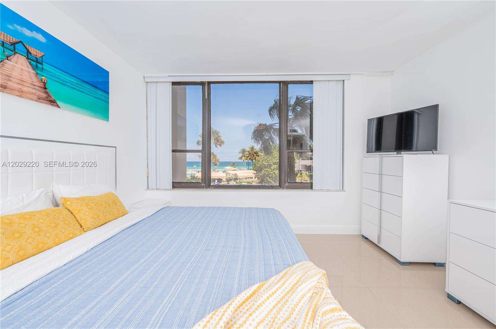 Alexander Towers at 3505 Ocean Dr, Hollywood, FL 33019 - For Rent photo 20