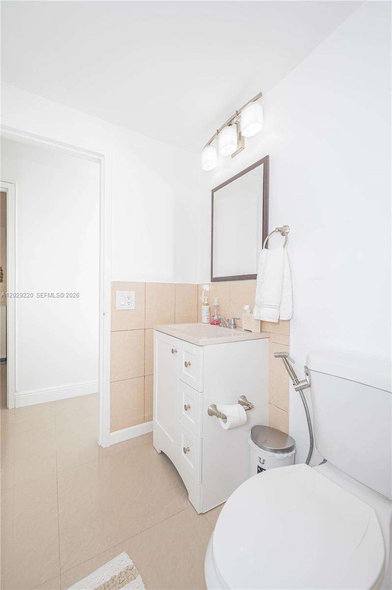 Alexander Towers at 3505 Ocean Dr, Hollywood, FL 33019 - For Rent photo 35