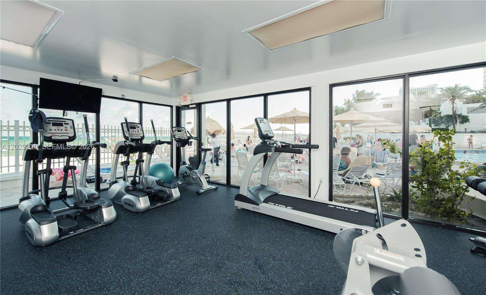 Alexander Towers at 3505 Ocean Dr, Hollywood, FL 33019 - For Rent photo 41
