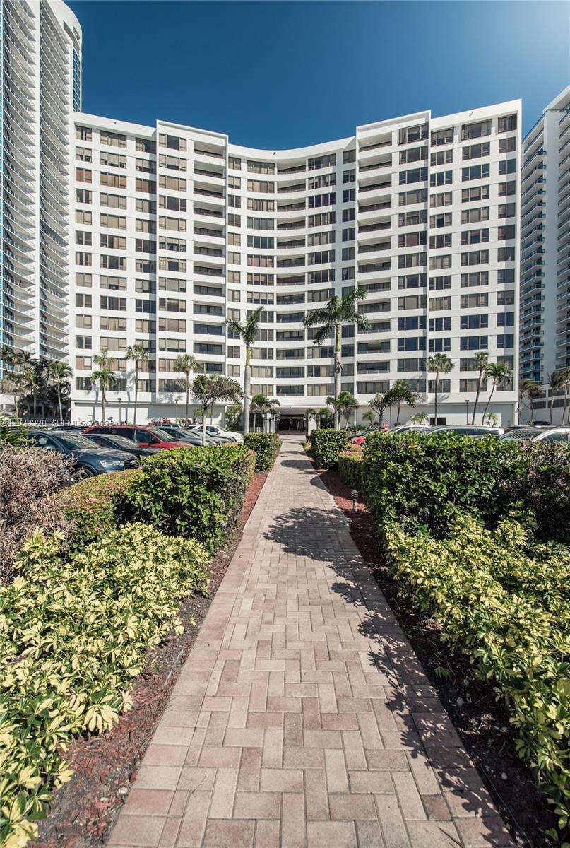 Alexander Towers at 3505 Ocean Dr, Hollywood, FL 33019 - For Rent photo 48