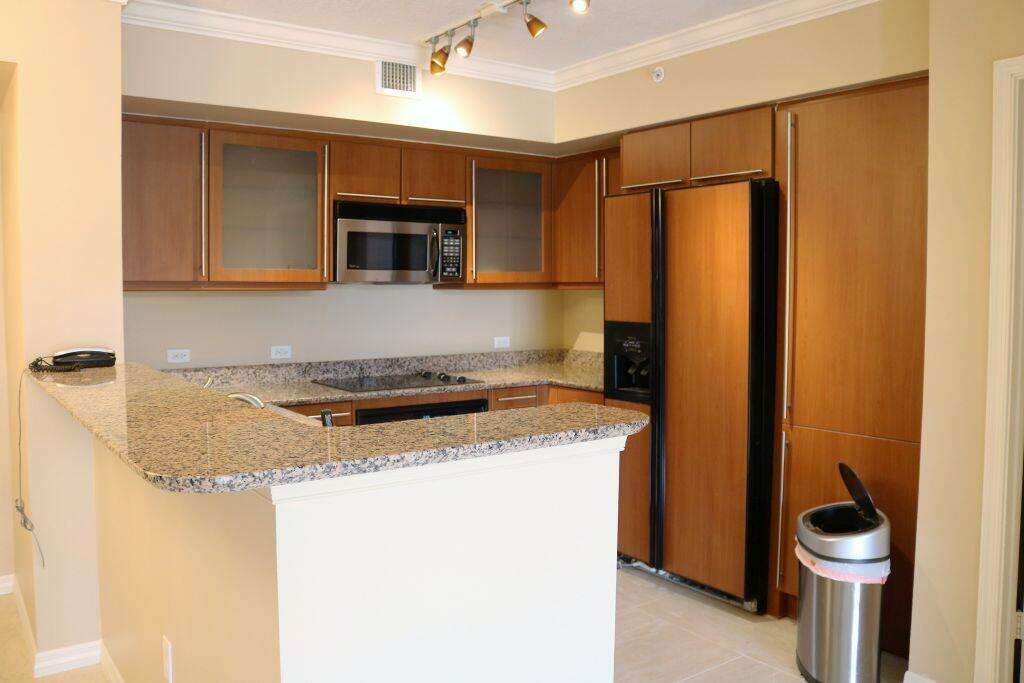 2080 Ocean, Hallandale Beach, FL 33009 - For Rent photo 5