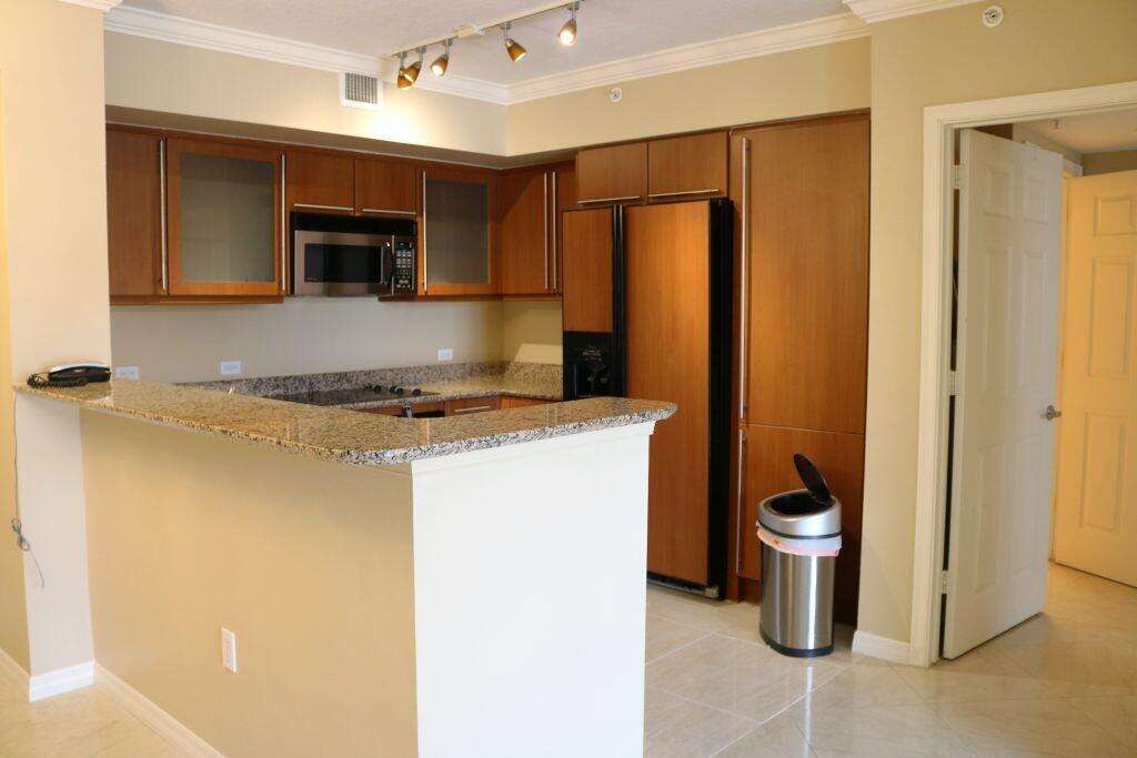 2080 Ocean, Hallandale Beach, FL 33009 - For Rent photo 6