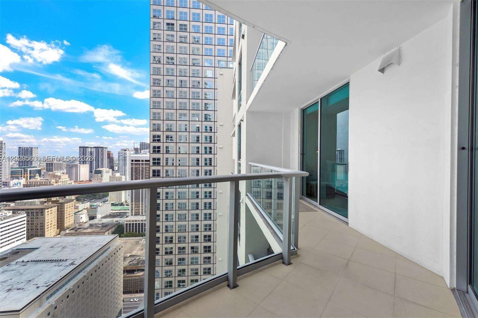 Met 1 at 300 Biscayne Blvd, Miami, FL 33131 - For Rent photo 20