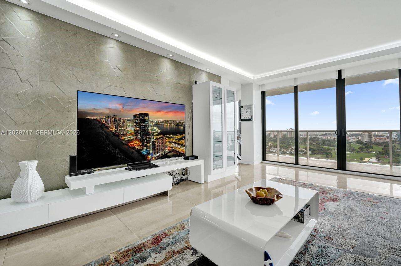 Hamptons West at 20281 Country Club Dr, Aventura, FL 33180 - For Rent photo 12