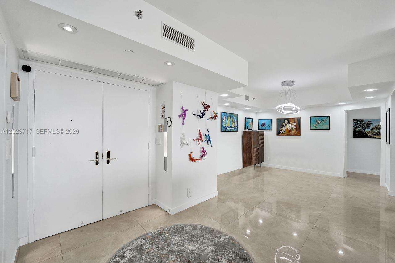 Hamptons West at 20281 Country Club Dr, Aventura, FL 33180 - For Rent photo 13
