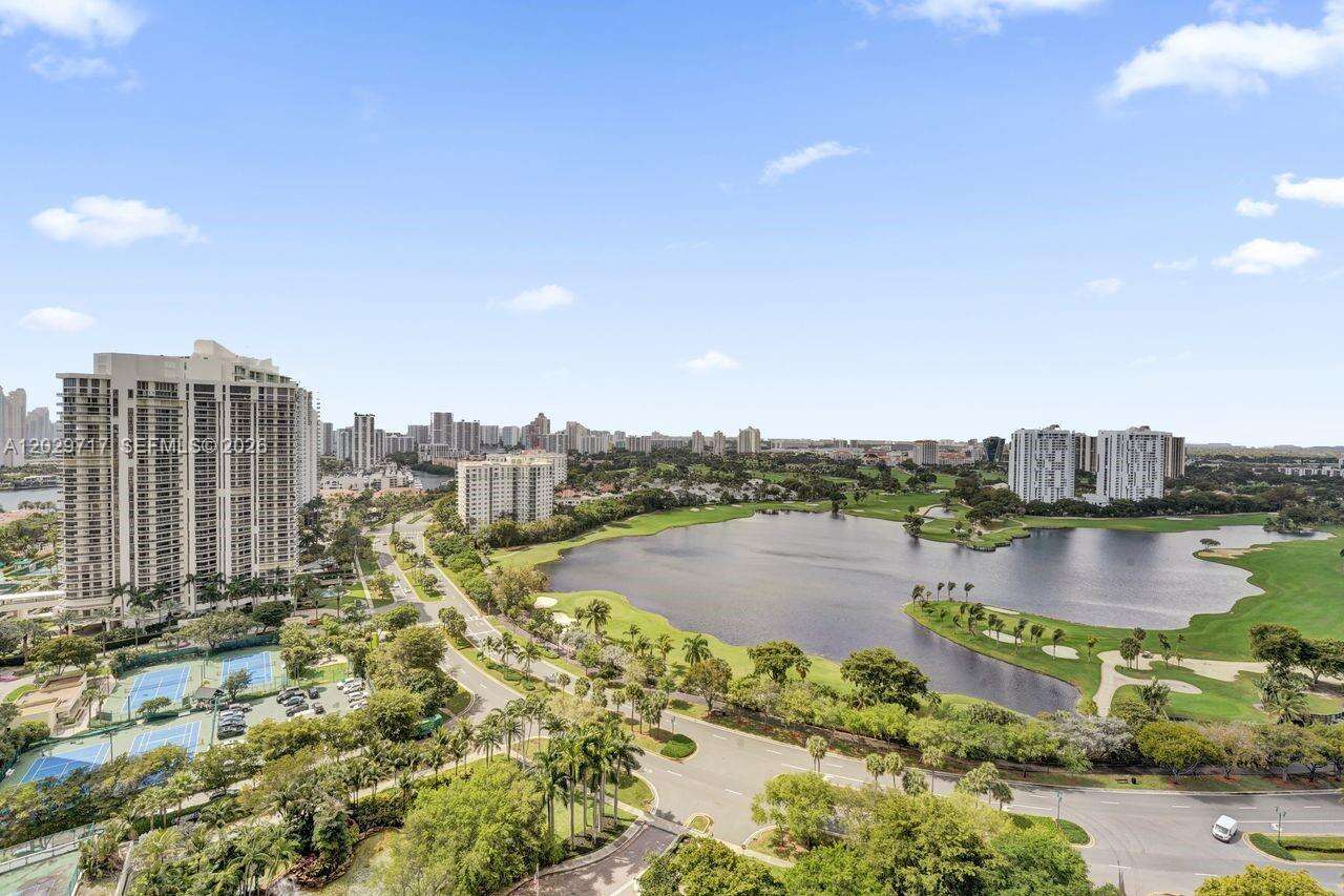 Hamptons West at 20281 Country Club Dr, Aventura, FL 33180 - For Rent photo 4