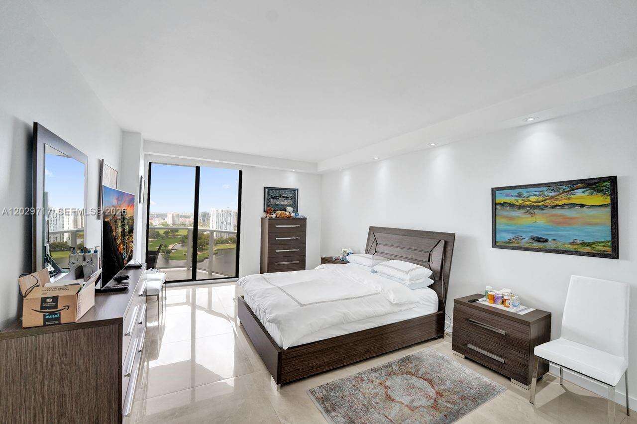 Hamptons West at 20281 Country Club Dr, Aventura, FL 33180 - For Rent photo 39