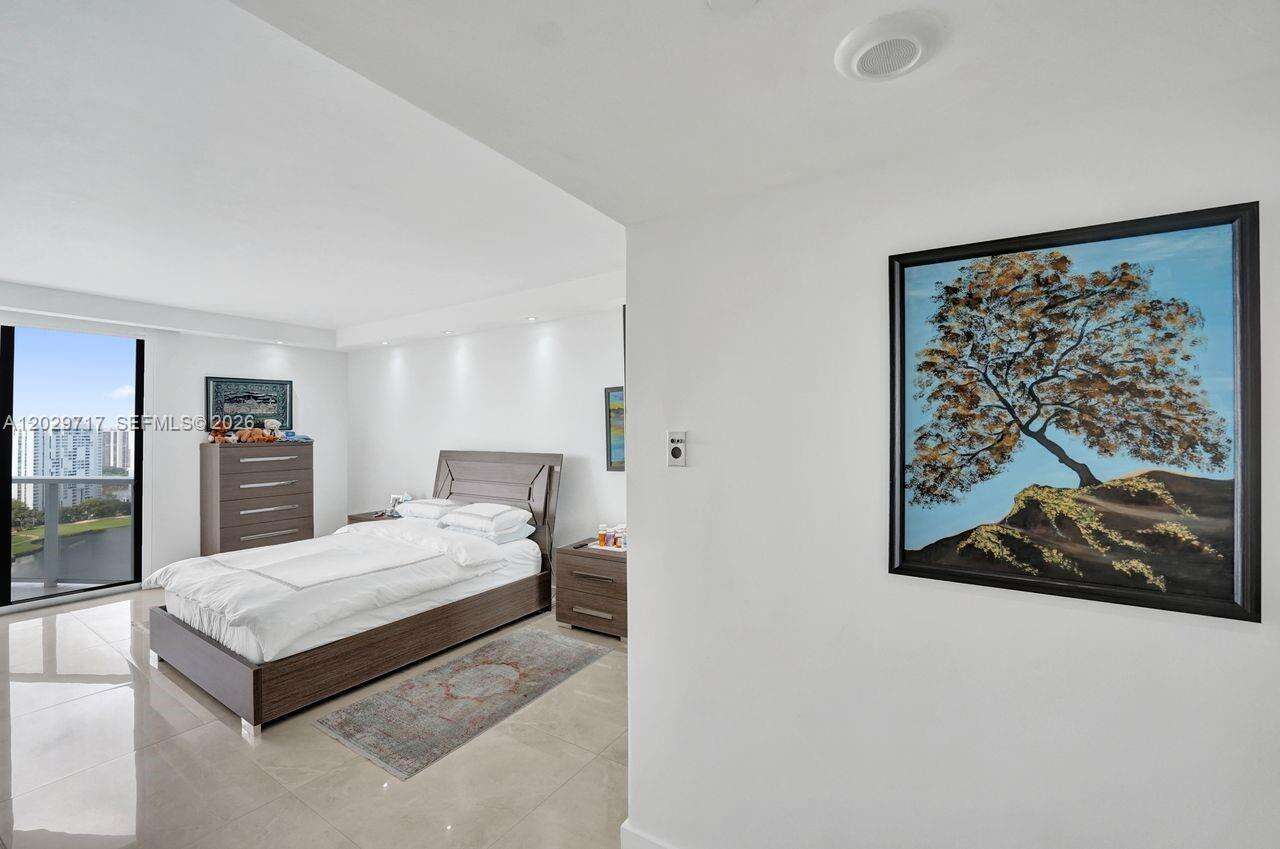 Hamptons West at 20281 Country Club Dr, Aventura, FL 33180 - For Rent photo 41