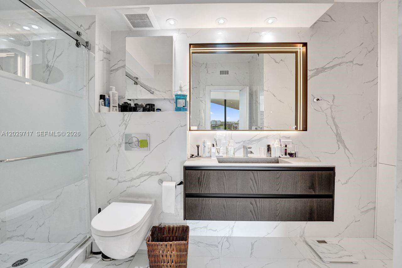 Hamptons West at 20281 Country Club Dr, Aventura, FL 33180 - For Rent photo 45