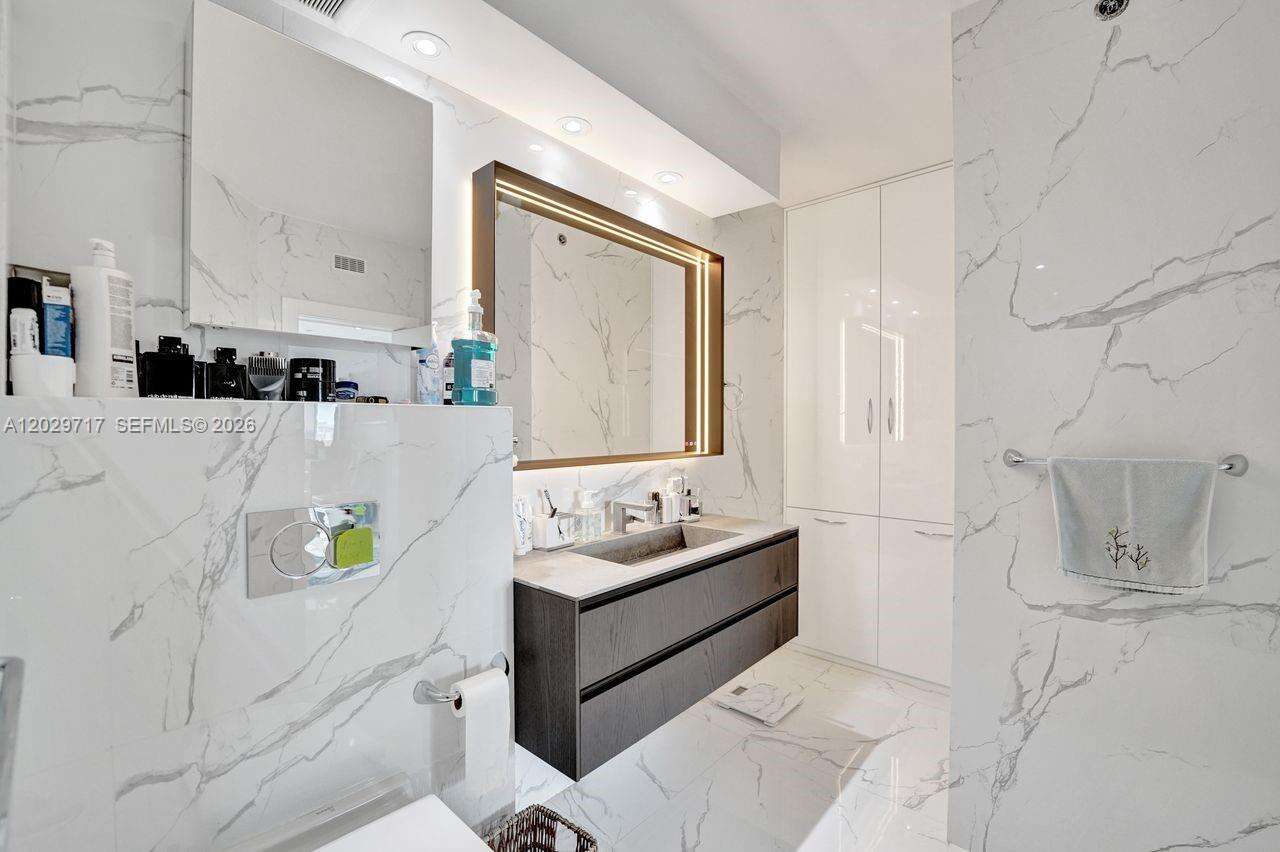 Hamptons West at 20281 Country Club Dr, Aventura, FL 33180 - For Rent photo 46