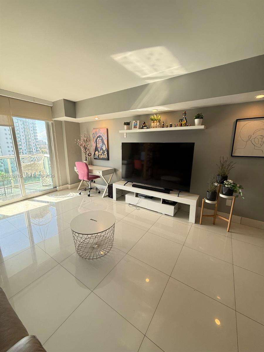 Ocean Reserve at 19370 Collins Ave, Sunny Isles Beach, FL 33160 - For Rent photo 7