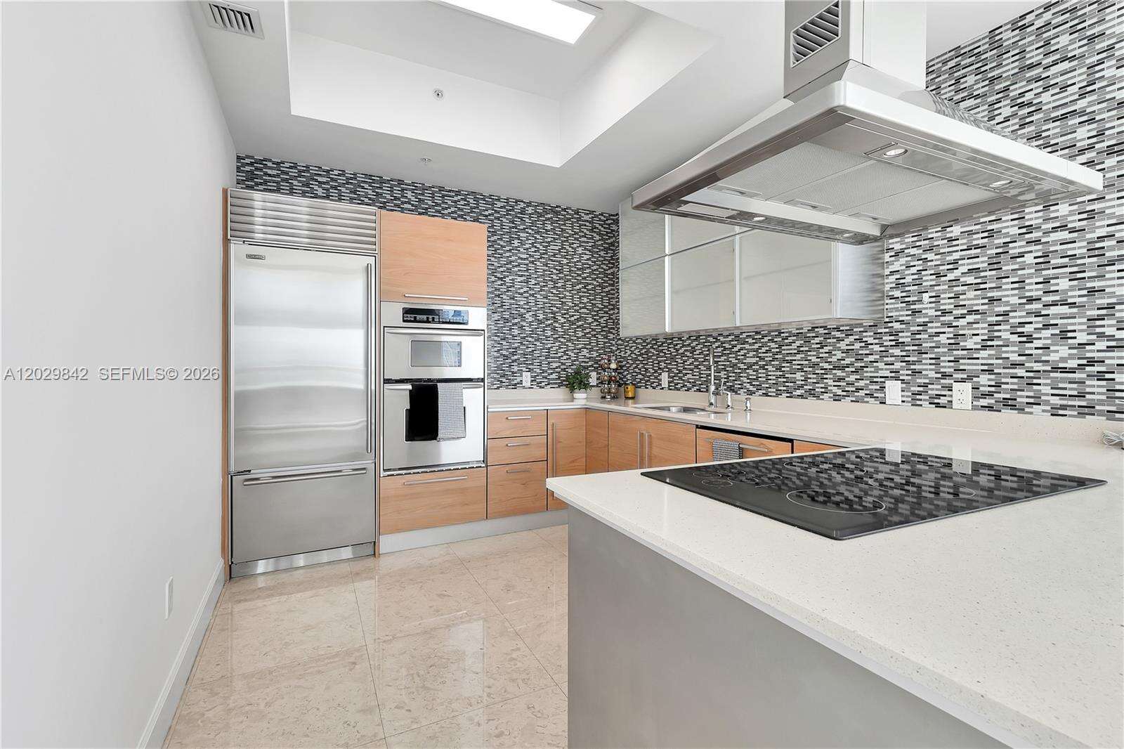 Emerald At Brickell at 218 14 St, Miami, FL 33131 - For Rent photo 11