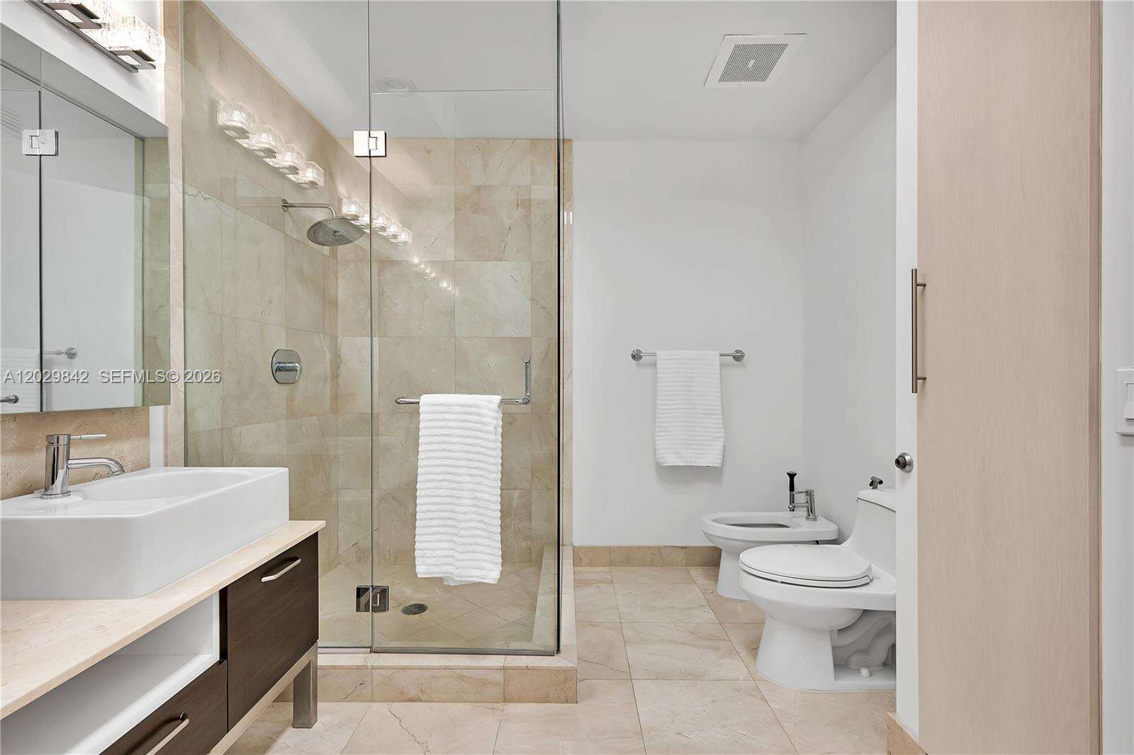 Emerald At Brickell at 218 14 St, Miami, FL 33131 - For Rent photo 18