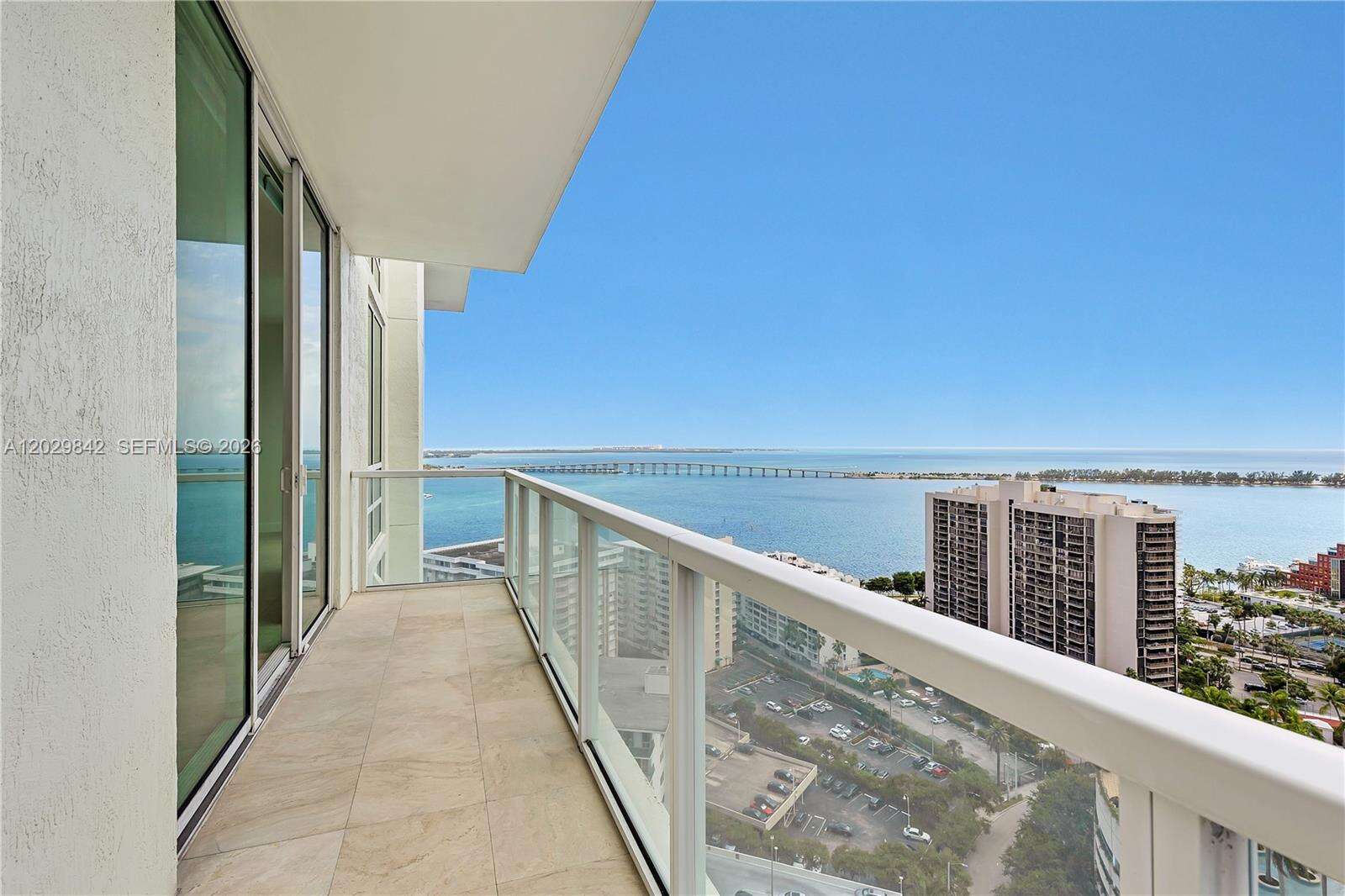 Emerald At Brickell at 218 14 St, Miami, FL 33131 - For Rent photo 6