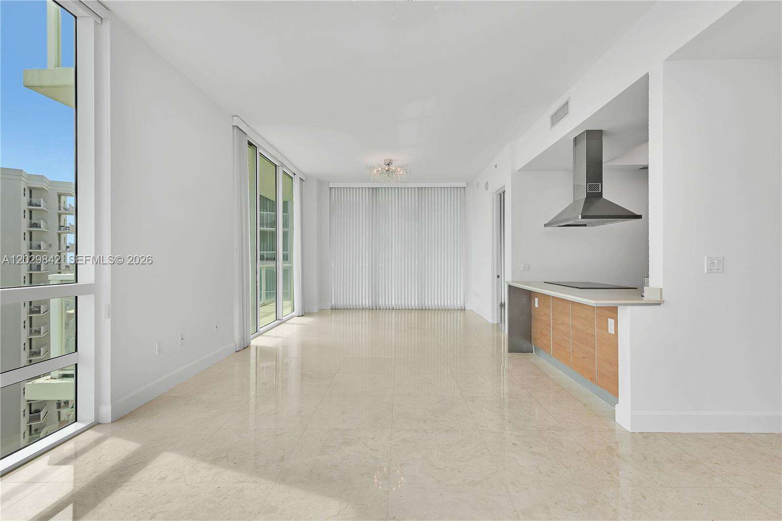 Emerald At Brickell at 218 14 St, Miami, FL 33131 - For Rent photo 8
