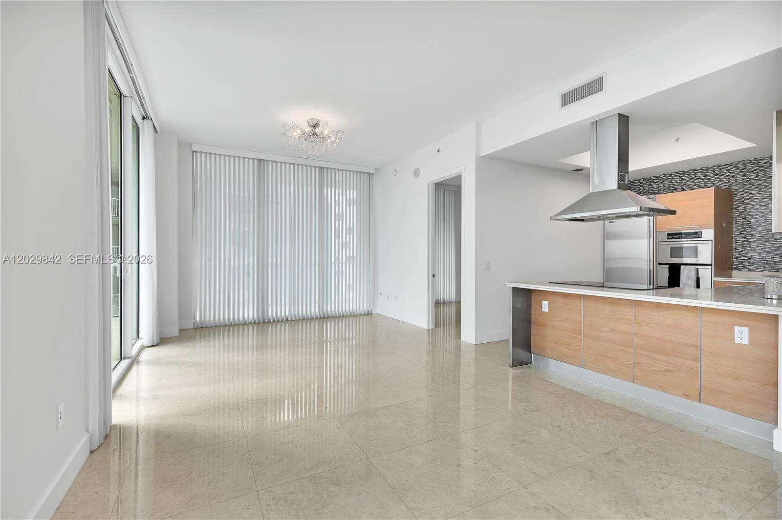 Emerald At Brickell at 218 14 St, Miami, FL 33131 - For Rent photo 9